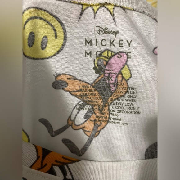 Disney T-Shirt NWOT - Picture 3 of 3